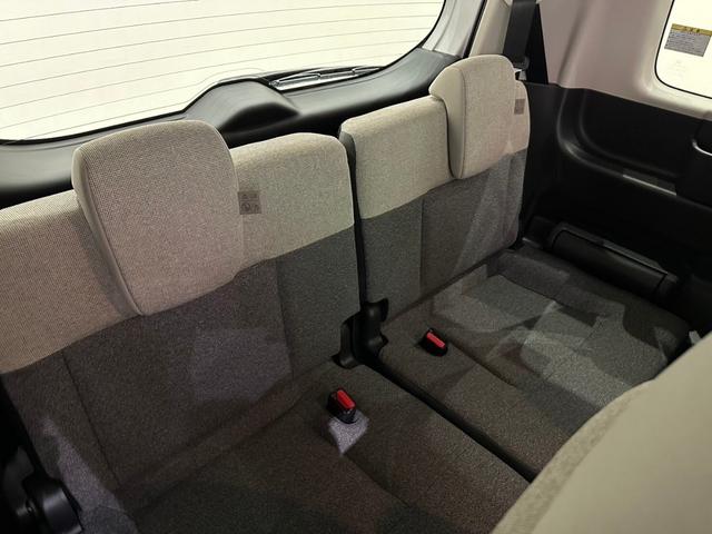 フリード エアー　ホンダセンシング　バックカメラ　サイドエアバック　フルＬＥＤヘッドライト　両側パワースライドドア　電子制御パーキングブレーキ　オートブレーキホールド　１５インチスチールホール　７インチ液晶メーター（26枚目）