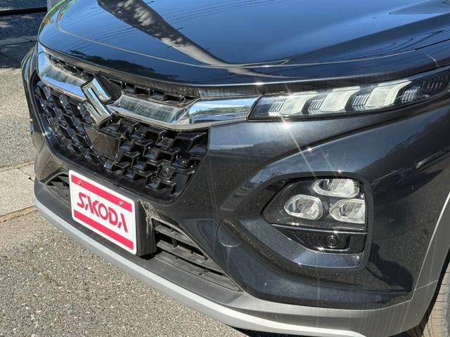 フロンクス ベースグレード　全方位モニター付メモリーナビ装着車　アダプティブクルーズコントロール　ステリモ　シートヒーター　パーキングセンサ―　ヘッドアップディスプレイ　スマートキー（13枚目）