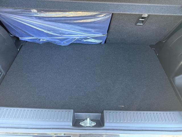 フロンクス ベースグレード　全方位モニター付メモリーナビ装着車　アダプティブクルーズコントロール　ステリモ　シートヒーター　パーキングセンサ―　ヘッドアップディスプレイ　スマートキー（29枚目）