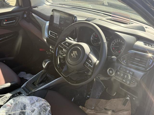 フロンクス ベースグレード　全方位モニター付メモリーナビ装着車　アダプティブクルーズコントロール　ステリモ　シートヒーター　パーキングセンサ―　ヘッドアップディスプレイ　スマートキー（30枚目）