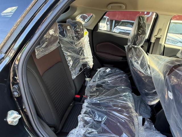 フロンクス ベースグレード　全方位モニター付メモリーナビ装着車　アダプティブクルーズコントロール　ステリモ　シートヒーター　パーキングセンサ―　ヘッドアップディスプレイ　スマートキー（31枚目）