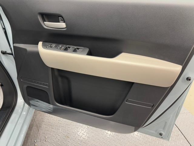 フリード エアー　ホンダセンシング　バックカメラ　サイドエアバック　フルＬＥＤヘッドライト　両側パワースライドドア　電子制御パーキングブレーキ　オートブレーキホールド　１５インチスチールホール（41枚目）