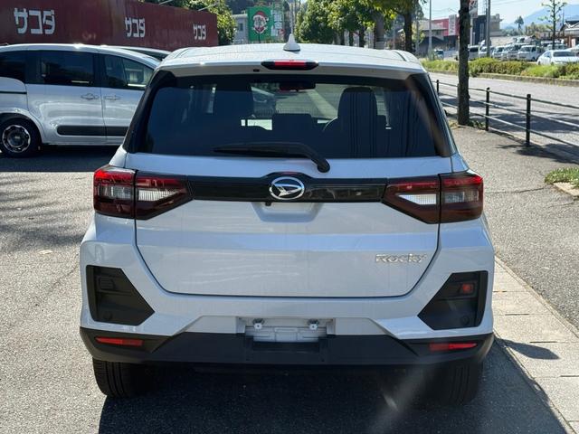 ロッキー プレミアムＧ　ワンセグナビ　バックカメラ　ＥＴＣ　ドライブレコーダー　衝突被害軽減ブレーキ　パーキングセンサ―　アダプティブクルーズコントロール　ステリモ　シートヒーター　電子パーキング　スマートキー（21枚目）