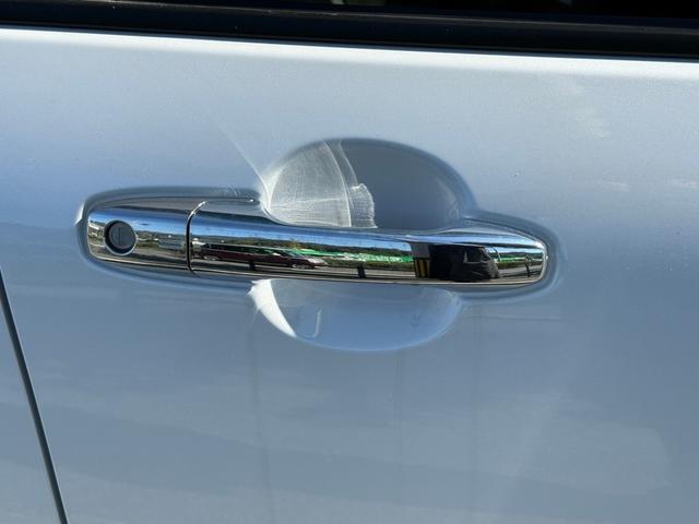 ロッキー プレミアムＧ　ワンセグナビ　バックカメラ　ＥＴＣ　ドライブレコーダー　衝突被害軽減ブレーキ　パーキングセンサ―　アダプティブクルーズコントロール　ステリモ　シートヒーター　電子パーキング　スマートキー（23枚目）