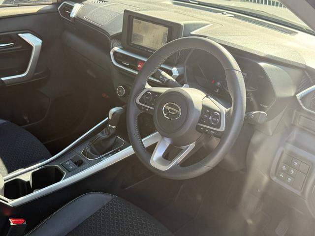 ロッキー プレミアムＧ　ワンセグナビ　バックカメラ　ＥＴＣ　ドライブレコーダー　衝突被害軽減ブレーキ　パーキングセンサ―　アダプティブクルーズコントロール　ステリモ　シートヒーター　電子パーキング　スマートキー（29枚目）