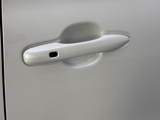 シエンタ ハイブリッドＺ　１０．５インチディスプレイオーディオ　全方位カメラ　アダプティブクルーズコントロール　ステリモ　両側電動スライドドア　パーキングセンサ―　ＥＴＣ　スマートキー（17枚目）