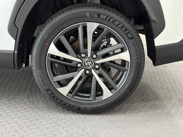 カローラクロス ハイブリッド　Ｚ　ディスプレイオーディオＰＬＵＳ　バックカメラ　ＥＴＣ２．０　パワーバックドア　電動パーキングブレーキ　ブレーキホールド　ＬＥＤヘッドランプ　レーダークルーズコントロール　１８インチアルミホイール（13枚目）