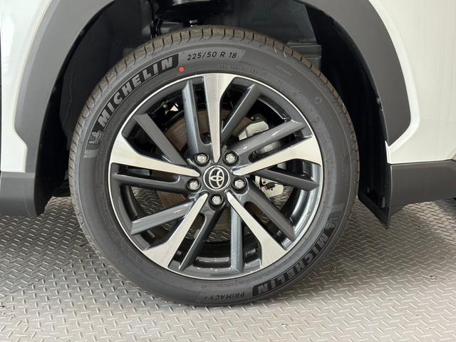 カローラクロス ハイブリッド　Ｚ　ディスプレイオーディオＰＬＵＳ　バックカメラ　ＥＴＣ２．０　パワーバックドア　電動パーキングブレーキ　ブレーキホールド　ＬＥＤヘッドランプ　レーダークルーズコントロール　１８インチアルミホイール（26枚目）