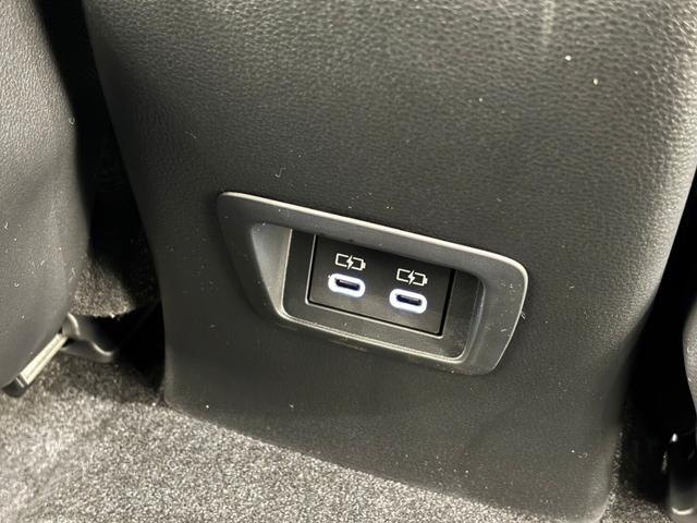 カローラクロス ハイブリッド　Ｚ　ディスプレイオーディオＰＬＵＳ　バックカメラ　ＥＴＣ２．０　パワーバックドア　電動パーキングブレーキ　ブレーキホールド　ＬＥＤヘッドランプ　レーダークルーズコントロール　１８インチアルミホイール（32枚目）