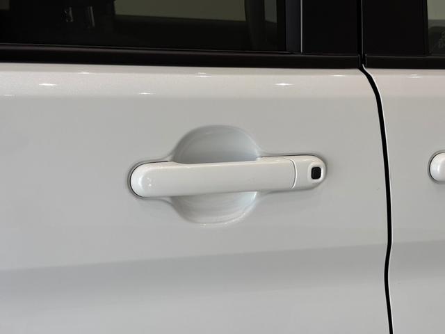 ソリオ ハイブリッドＭＺ　スズキセーフティサポート　ＬＥＤヘッドランプ　ＬＥＤフロントフォグランプ　パーソナルテーブル　スリムサーキュレーター　ヘッドアップディスプレイ　運転席・助手席シートヒーター　両側パワースライドドア（26枚目）