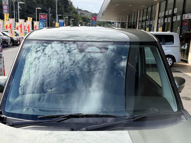 ソリオバンディット ハイブリッドＭＶ　全方位モニター付メモリーナビ装着車　両側電動スライドドア　スズキセーフティサポート　パーキングセンサ―　シートヒーター　電子パーキング　ＵＳＢソケット　サーキュレーター　スマートキー（8枚目）