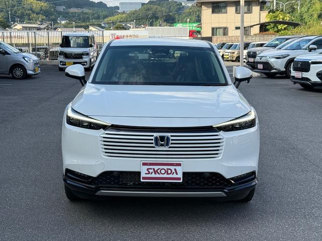 ヴェゼル ｅ：ＨＥＶ　Ｚ　ホンダセンシング　電子パーキング　シートヒーター　フルＬＥＤヘッドライト　ステアリングヒーター　ハンズフリーアクセスパワーテールゲート　本革巻ステアリングホイール　１８インチアルミホイール（2枚目）