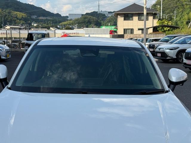 ヴェゼル ｅ：ＨＥＶ　Ｚ　ホンダセンシング　電子パーキング　シートヒーター　フルＬＥＤヘッドライト　ステアリングヒーター　ハンズフリーアクセスパワーテールゲート　本革巻ステアリングホイール　１８インチアルミホイール（6枚目）