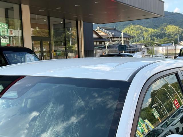 ヴェゼル ｅ：ＨＥＶ　Ｚ　ホンダセンシング　電子パーキング　シートヒーター　フルＬＥＤヘッドライト　ステアリングヒーター　ハンズフリーアクセスパワーテールゲート　本革巻ステアリングホイール　１８インチアルミホイール（10枚目）