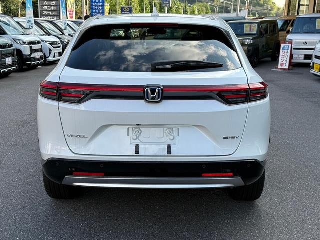 ヴェゼル ｅ：ＨＥＶ　Ｚ　ホンダセンシング　電子パーキング　シートヒーター　フルＬＥＤヘッドライト　ステアリングヒーター　ハンズフリーアクセスパワーテールゲート　本革巻ステアリングホイール　１８インチアルミホイール（16枚目）