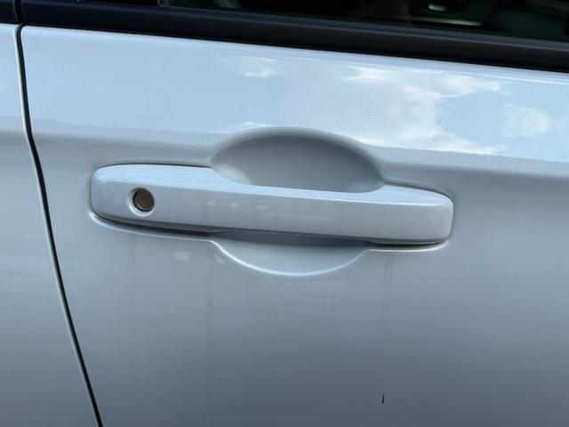 ヴェゼル ｅ：ＨＥＶ　Ｚ　ホンダセンシング　電子パーキング　シートヒーター　フルＬＥＤヘッドライト　ステアリングヒーター　ハンズフリーアクセスパワーテールゲート　本革巻ステアリングホイール　１８インチアルミホイール（19枚目）