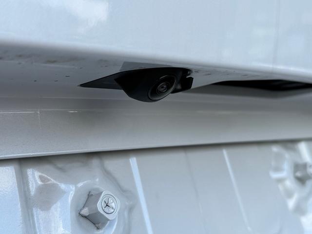 ヴェゼル ｅ：ＨＥＶ　Ｚ　ホンダセンシング　電子パーキング　シートヒーター　フルＬＥＤヘッドライト　ステアリングヒーター　ハンズフリーアクセスパワーテールゲート　本革巻ステアリングホイール　１８インチアルミホイール（21枚目）