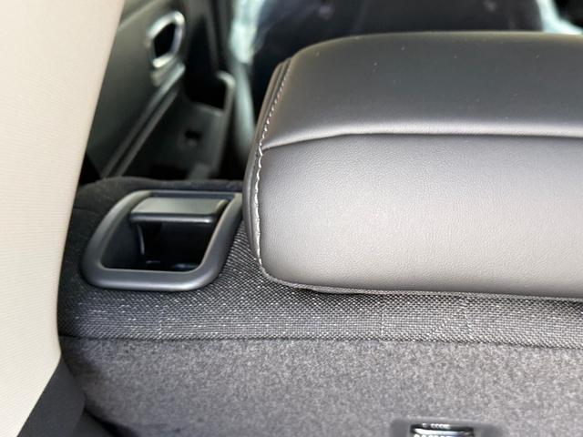ヴェゼル ｅ：ＨＥＶ　Ｚ　ホンダセンシング　電子パーキング　シートヒーター　フルＬＥＤヘッドライト　ステアリングヒーター　ハンズフリーアクセスパワーテールゲート　本革巻ステアリングホイール　１８インチアルミホイール（24枚目）