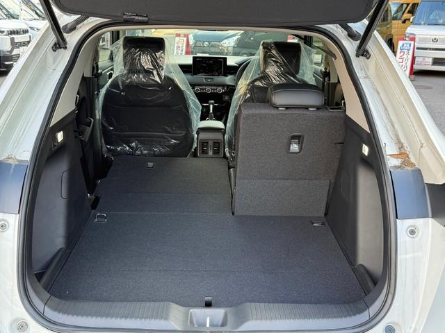 ヴェゼル ｅ：ＨＥＶ　Ｚ　ホンダセンシング　電子パーキング　シートヒーター　フルＬＥＤヘッドライト　ステアリングヒーター　ハンズフリーアクセスパワーテールゲート　本革巻ステアリングホイール　１８インチアルミホイール（25枚目）