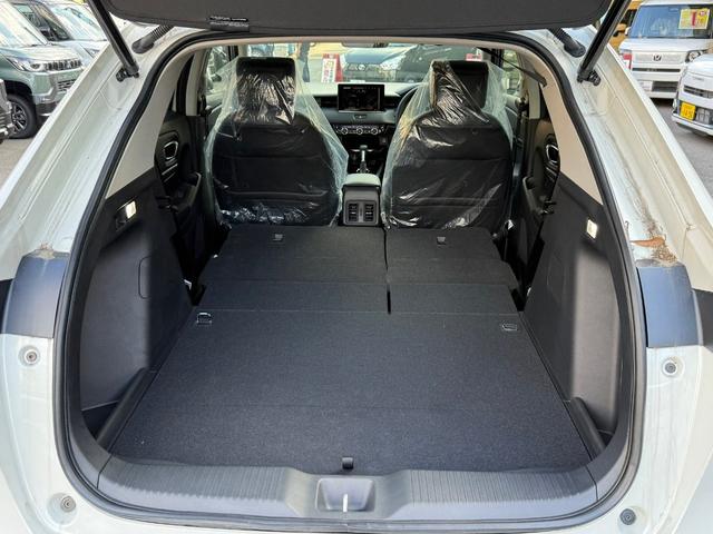 ヴェゼル ｅ：ＨＥＶ　Ｚ　ホンダセンシング　電子パーキング　シートヒーター　フルＬＥＤヘッドライト　ステアリングヒーター　ハンズフリーアクセスパワーテールゲート　本革巻ステアリングホイール　１８インチアルミホイール（26枚目）