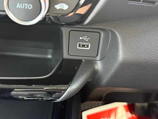 ヴェゼル ｅ：ＨＥＶ　Ｚ　ホンダセンシング　電子パーキング　シートヒーター　フルＬＥＤヘッドライト　ステアリングヒーター　ハンズフリーアクセスパワーテールゲート　本革巻ステアリングホイール　１８インチアルミホイール（34枚目）