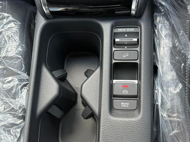 ヴェゼル ｅ：ＨＥＶ　Ｚ　ホンダセンシング　電子パーキング　シートヒーター　フルＬＥＤヘッドライト　ステアリングヒーター　ハンズフリーアクセスパワーテールゲート　本革巻ステアリングホイール　１８インチアルミホイール（37枚目）