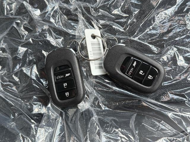 ヴェゼル ｅ：ＨＥＶ　Ｚ　ホンダセンシング　電子パーキング　シートヒーター　フルＬＥＤヘッドライト　ステアリングヒーター　ハンズフリーアクセスパワーテールゲート　本革巻ステアリングホイール　１８インチアルミホイール（45枚目）