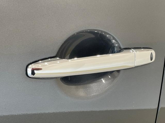 デリカＤ：５ Ｐ　４ＷＤ　フルセグナビ　バックカメラ　ＥＴＣ　ドライブレコーダー　両側電動スライドドア　アダプティブクルーズコントロール　ステリモ　電動リヤゲート　シートヒーター　スマートキー（15枚目）