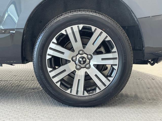 デリカＤ：５ Ｐ　４ＷＤ　フルセグナビ　バックカメラ　ＥＴＣ　ドライブレコーダー　両側電動スライドドア　アダプティブクルーズコントロール　ステリモ　電動リヤゲート　シートヒーター　スマートキー（19枚目）