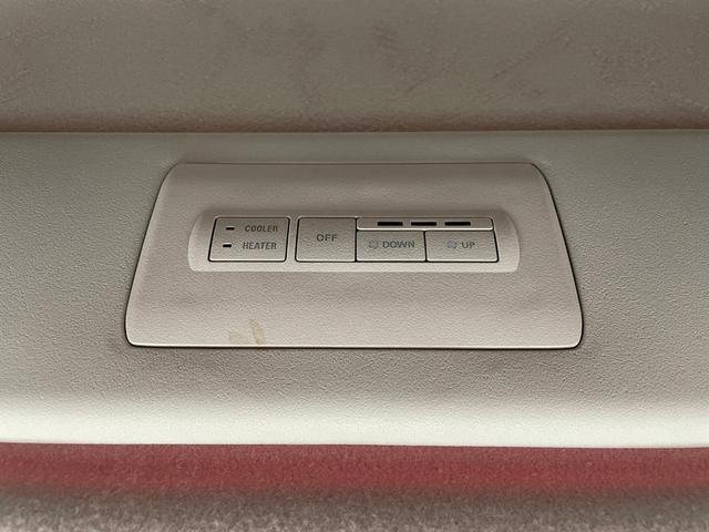 デリカＤ：５ Ｐ　４ＷＤ　フルセグナビ　バックカメラ　ＥＴＣ　ドライブレコーダー　両側電動スライドドア　アダプティブクルーズコントロール　ステリモ　電動リヤゲート　シートヒーター　スマートキー（39枚目）