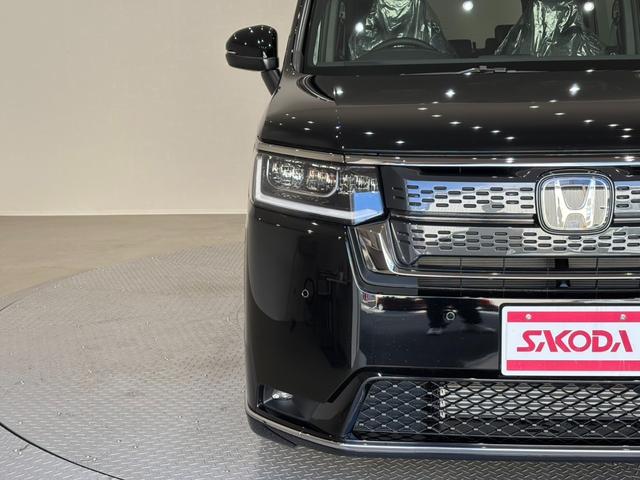 ステップワゴン スパーダ クリアランスソナー オートクルーズコントロール レーンアシスト 衝突被害軽減システム 両側電動スライドドア オートライト LEDヘッドランプ スマートキー 電動格納ミラー シートヒーター CVT(27枚目)