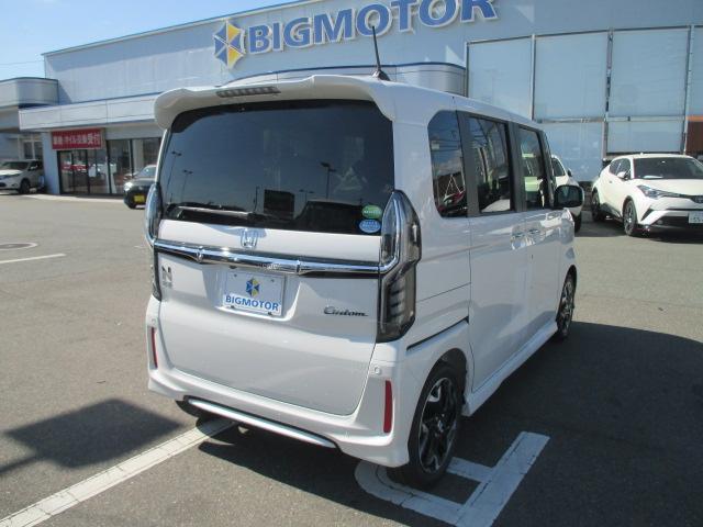 G・Lターボホンダセンシング 両側オートスライドドア アルミホイール純正15インチ ヘッドランプLED アイドリングストップ エンジンスタートボタン オートエアコン エアバッグ 衝突被害軽減ブレーキ 盗難防止システム ETC(3枚目)