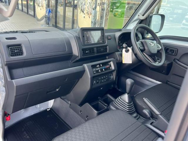 エクストラ ディスプレイオーディオ/スマートアシスト(トヨタ・ダイハツ)/届出済未使用車/Bluetooth接続/ABS/パワーウインドウ/エンジンスタートボタン/スマートキー/パワーステアリング/オートライト(4枚目)