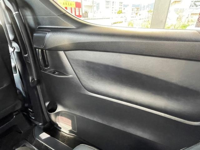 Sタイプゴールド ディスプレイオーディオ+ナビ/フリップダウンモニター 純正 11.5インチ/デジタルインナーミラー/トヨタセーフティセンス/両側電動スライドドア/車線逸脱防止支援システム 衝突被害軽減システム 禁煙車(40枚目)