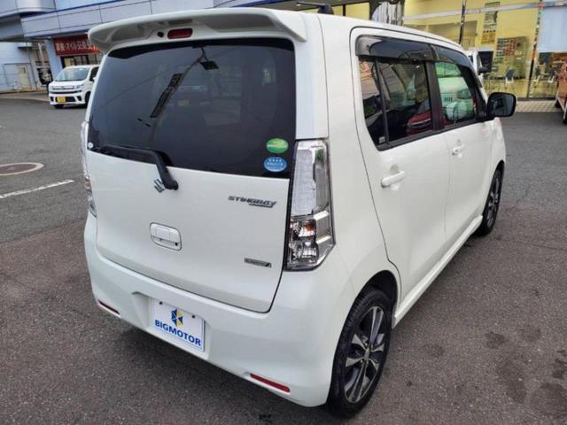 T ヘッドランプ HID/EBD付ABS/アイドリングストップ/ターボ/エアバッグ 運転席/エアバッグ 助手席/衝突安全ボディ/アルミホイール 純正 15インチ/エンジンスタートボタン/スマートキー(3枚目)