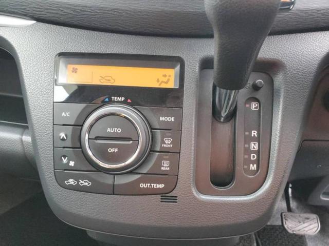 T ヘッドランプ HID/EBD付ABS/アイドリングストップ/ターボ/エアバッグ 運転席/エアバッグ 助手席/衝突安全ボディ/アルミホイール 純正 15インチ/エンジンスタートボタン/スマートキー(10枚目)
