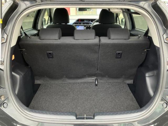 アクア Ｓ　新品タイヤ／保証書／社外　メモリーナビ／Ｂｌｕｅｔｏｏｔｈ接続／ＥＴＣ／ＥＢＤ付ＡＢＳ／横滑り防止装置／アイドリングストップ／フルセグＴＶ／ＤＶＤ／パワーウインドウ／エンジンスタートボタン　ＤＶＤ再生（19枚目）