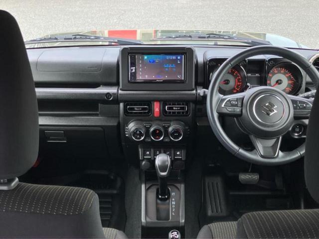 ジムニー ４ＷＤ　ＸＣ　新品タイヤ／保証書／ディスプレイオーディオ／セーフティサポート（スズキ）／シートヒーター／車線逸脱防止支援システム／ヘッドランプ　ＬＥＤ／Ｂｌｕｅｔｏｏｔｈ接続／ＡＢＳ／横滑り防止装置　ターボ　４ＷＤ（4枚目）
