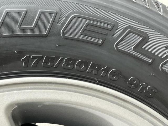 ジムニー ４ＷＤ　ＸＣ　新品タイヤ／保証書／ディスプレイオーディオ／セーフティサポート（スズキ）／シートヒーター／車線逸脱防止支援システム／ヘッドランプ　ＬＥＤ／Ｂｌｕｅｔｏｏｔｈ接続／ＡＢＳ／横滑り防止装置　ターボ　４ＷＤ（42枚目）