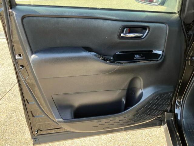 ヴォクシー ハイブリッドZSキラメキ2 新品タイヤ/保証書/純正 SDナビ/トヨタセーフティセンス/両側電動スライドドア/シートヒーター 前席/車線逸脱防止支援システム/ヘッドランプ LED/Bluetooth接続/ETC バックカメラ(23枚目)