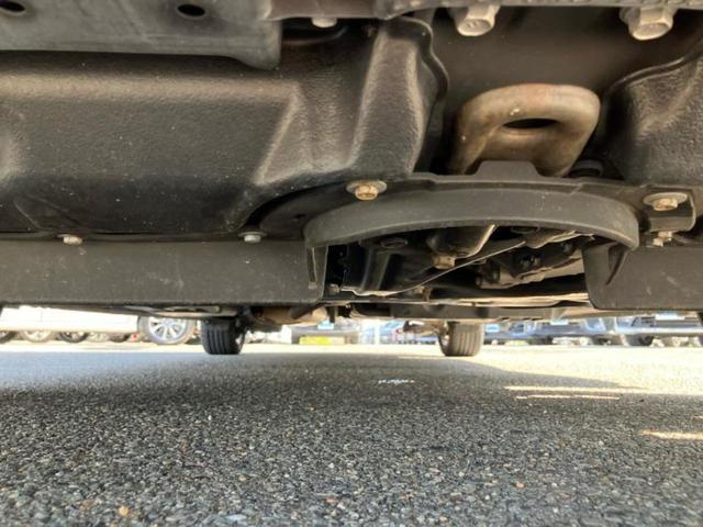 ヴォクシー ハイブリッドZSキラメキ2 新品タイヤ/保証書/純正 SDナビ/トヨタセーフティセンス/両側電動スライドドア/シートヒーター 前席/車線逸脱防止支援システム/ヘッドランプ LED/Bluetooth接続/ETC バックカメラ(46枚目)