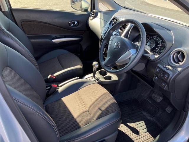 ノート メダリストエマブレパッケージ　保証書／純正　ＳＤナビ／エマージェンシーブレーキ／車線逸脱防止支援システム／シート　ハーフレザー／パーキングアシスト　バックガイド／ヘッドランプ　ＬＥＤ／ＥＴＣ／ＥＢＤ付ＡＢＳ　衝突被害軽減システム（5枚目）