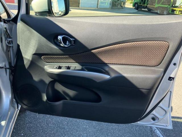 ノート メダリストエマブレパッケージ　保証書／純正　ＳＤナビ／エマージェンシーブレーキ／車線逸脱防止支援システム／シート　ハーフレザー／パーキングアシスト　バックガイド／ヘッドランプ　ＬＥＤ／ＥＴＣ／ＥＢＤ付ＡＢＳ　衝突被害軽減システム（21枚目）