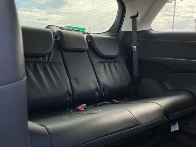 オデッセイハイブリッド eHEVアブソルート・EX 保証書/純正 11インチ SDナビ/フリップダウンモニター 純正 15.6インチ/ホンダセンシング/両側電動スライドドア/シートヒーター/マルチビューカメラシステム/車線逸脱防止支援システム 革シート(7枚目)