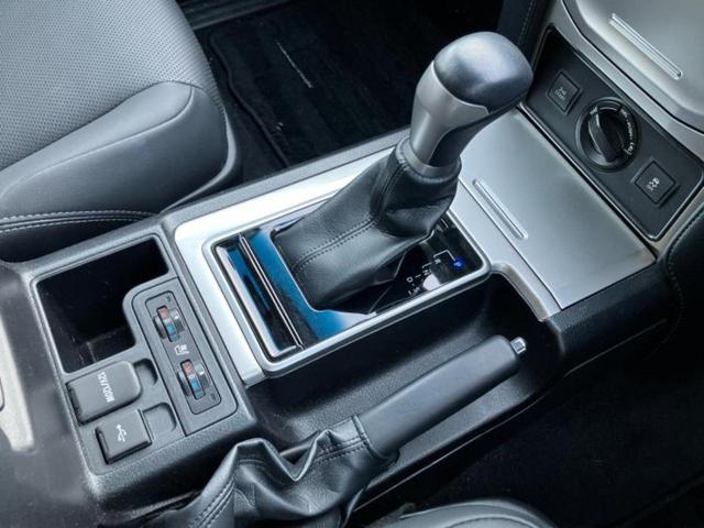 ランドクルーザープラド ４ＷＤ　ＴＸ　Ｌパッケージマットブラックエディション　サンルーフ／保証書／ディスプレイオーディオ＋ナビ９インチ／トヨタセーフティセンス／シートヒーター　前席／パノラミックビューモニター／車線逸脱防止支援システム／シート　フルレザー　革シート　全周囲カメラ（14枚目）