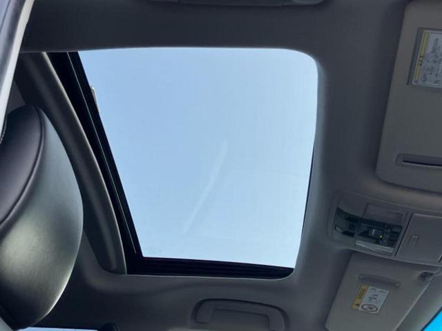 ランドクルーザープラド ４ＷＤ　ＴＸ　Ｌパッケージマットブラックエディション　サンルーフ／保証書／ディスプレイオーディオ＋ナビ９インチ／トヨタセーフティセンス／シートヒーター　前席／パノラミックビューモニター／車線逸脱防止支援システム／シート　フルレザー　革シート　全周囲カメラ（17枚目）