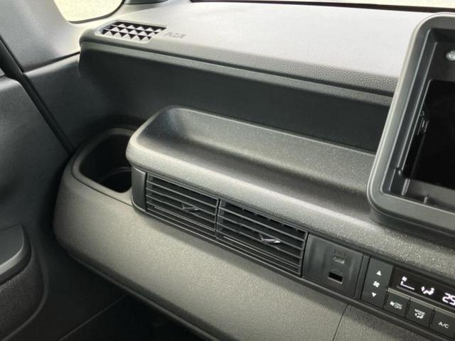 Ｎ－ＢＯＸカスタム ヒョウジュン　保証書／ホンダセンシング／電動スライドドア／ヘッドランプ　ＬＥＤ／ＵＳＢジャック／ＥＢＤ付ＡＢＳ／横滑り防止装置／禁煙車／アルミホイール　純正　１４インチ／パワーウインドウ　衝突被害軽減システム（18枚目）