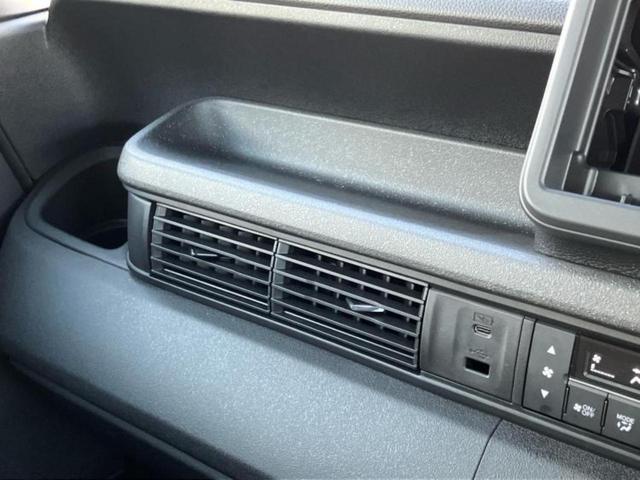 Ｎ－ＢＯＸカスタム ヒョウジュン　保証書／ホンダセンシング／電動スライドドア／シートヒーター　前席／車線逸脱防止支援システム／ヘッドランプ　ＬＥＤ／横滑り防止装置／アイドリングストップ／クルーズコントロール／禁煙車　ＬＥＤヘッドランプ（18枚目）