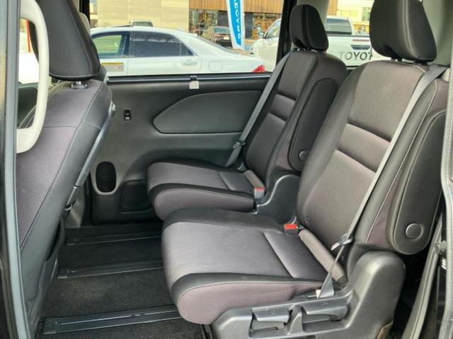 セレナ ｅパワーハイウェイスターＶ　保証書／社外　ＳＤナビ／後席モニター　社外　１１．６インチ／インテリジェントルームミラー／衝突安全装置／両側電動スライドドア／アラウンドビューモニター／車線逸脱防止支援システム／プロパイロット　ＥＴＣ（7枚目）