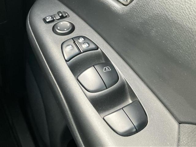 セレナ ｅパワーハイウェイスターＶ　保証書／社外　ＳＤナビ／後席モニター　社外　１１．６インチ／インテリジェントルームミラー／衝突安全装置／両側電動スライドドア／アラウンドビューモニター／車線逸脱防止支援システム／プロパイロット　ＥＴＣ（23枚目）